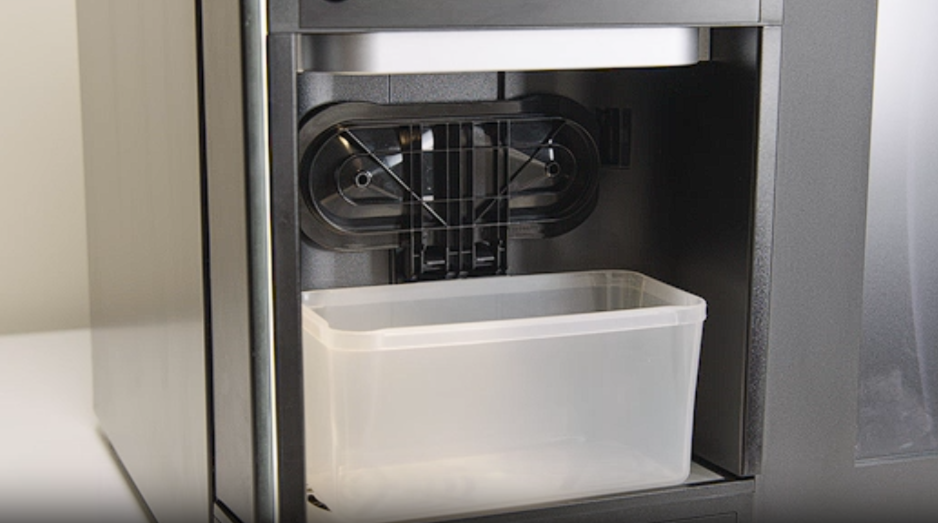 BE step 11  daily cleaning - Cafitesse Omni